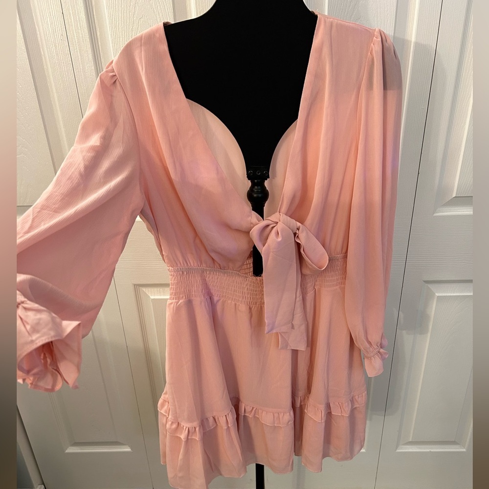 NWOT! Gorgeous double layered flowey dress - Picture 2 of 5